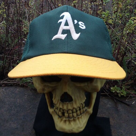 Vintage Annco Oakland Athletics Snap Back Trucker Hat - Picture 1 of 7